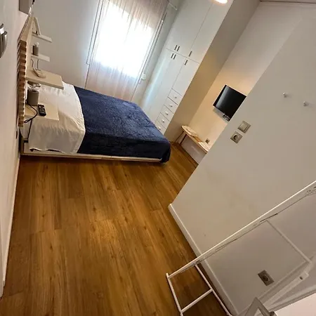 Vasilis Luxury Apartament *